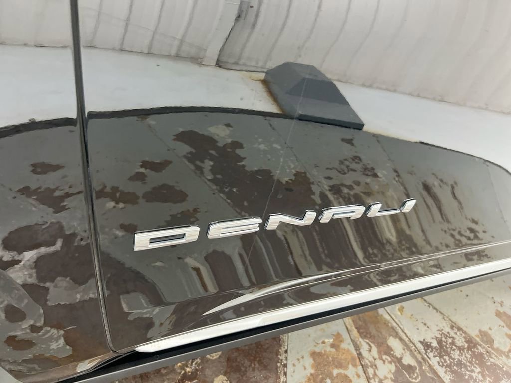 Used 2022 GMC Yukon Denali image 27