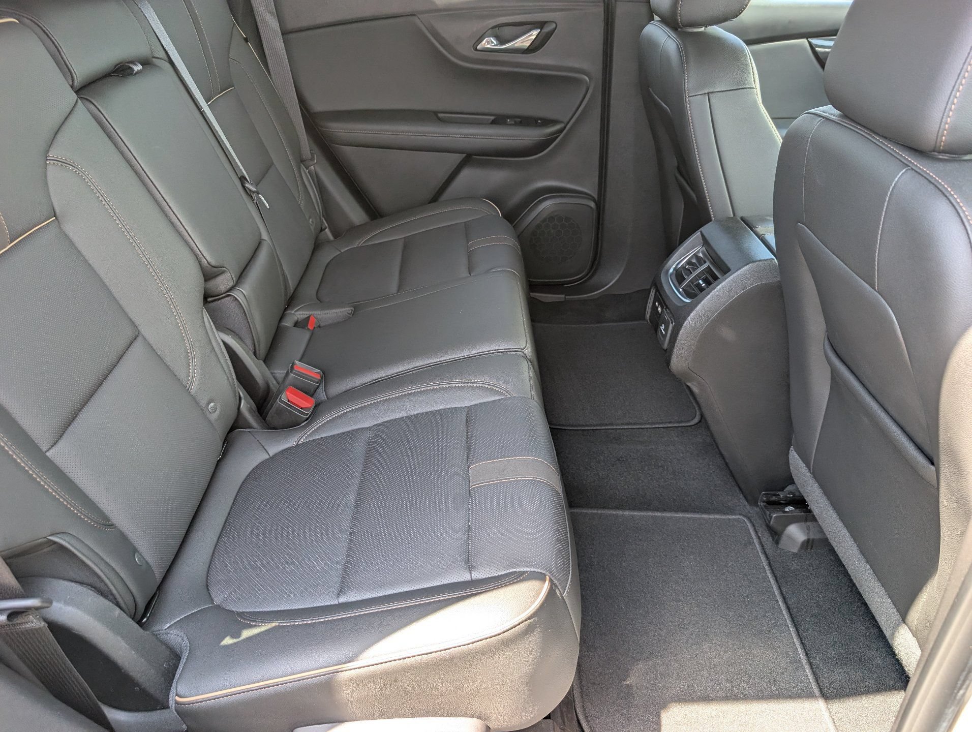 Certified 2019 Chevrolet Blazer Premier w/ Driver Confidence II Package FWD image 13