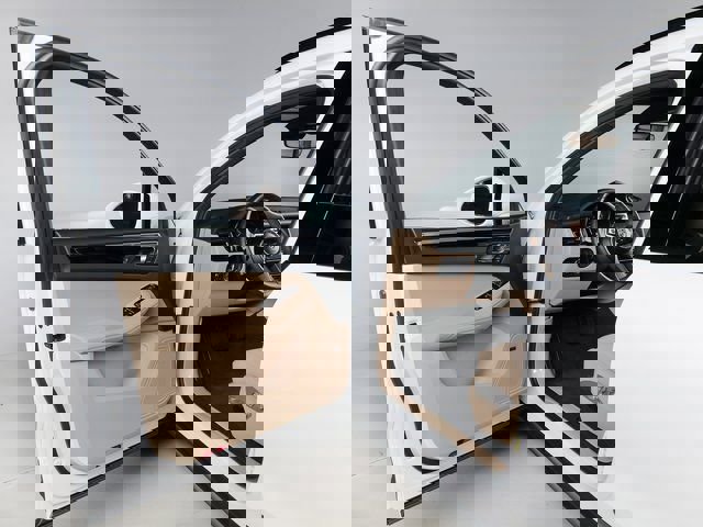 New 2025 Porsche Macan image 23