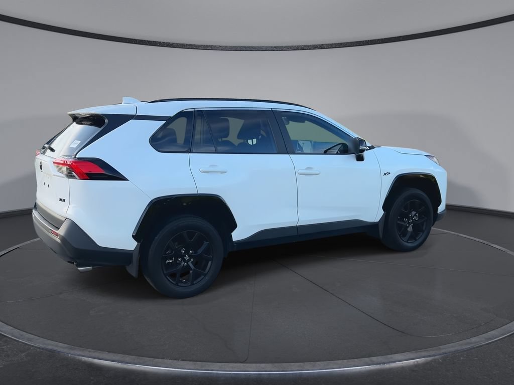 Certified 2025 Toyota RAV4 XLE FWD image 8