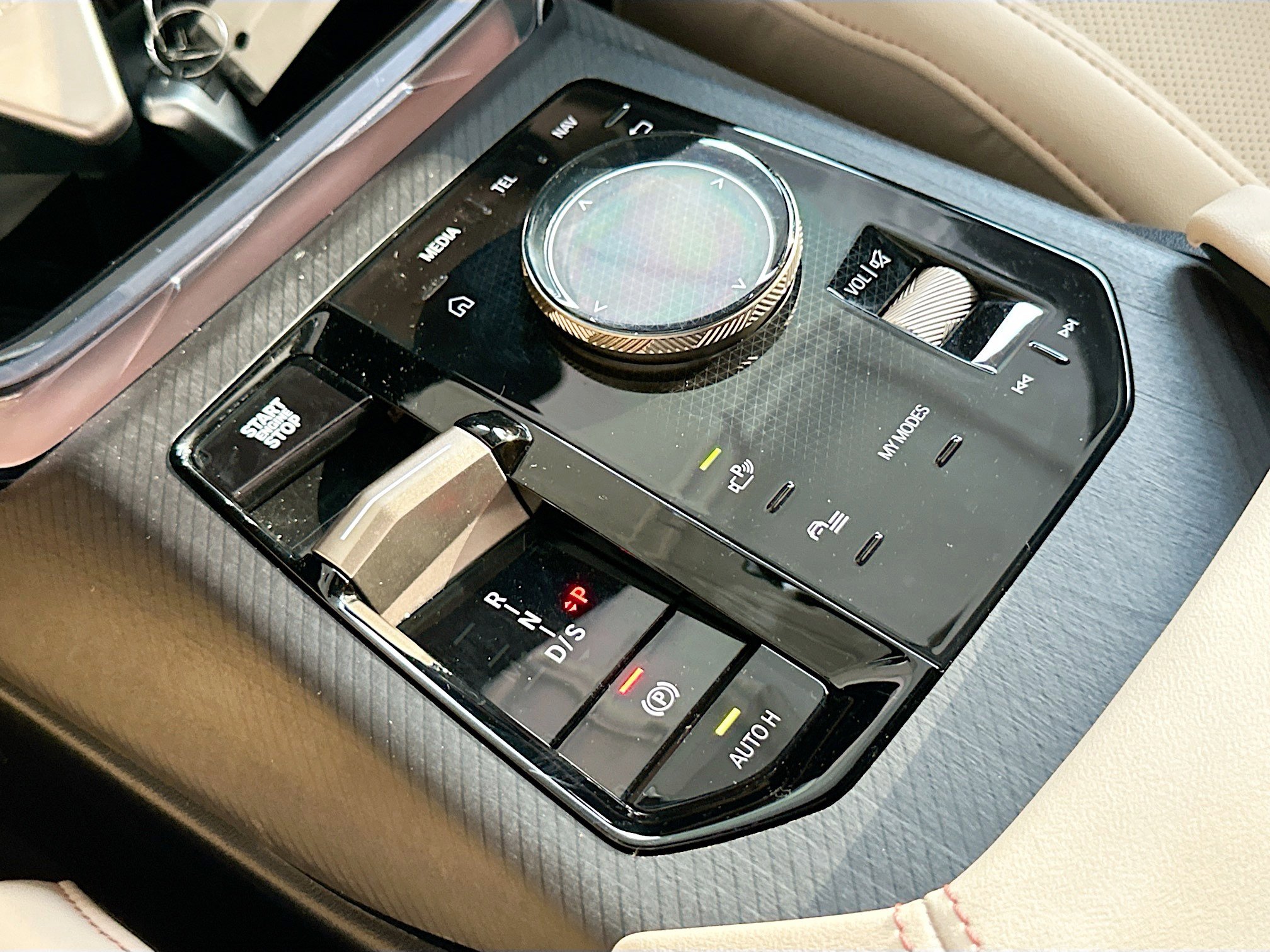 Certified 2025 BMW X3 xDrive30i w/ Convenience Package image 16