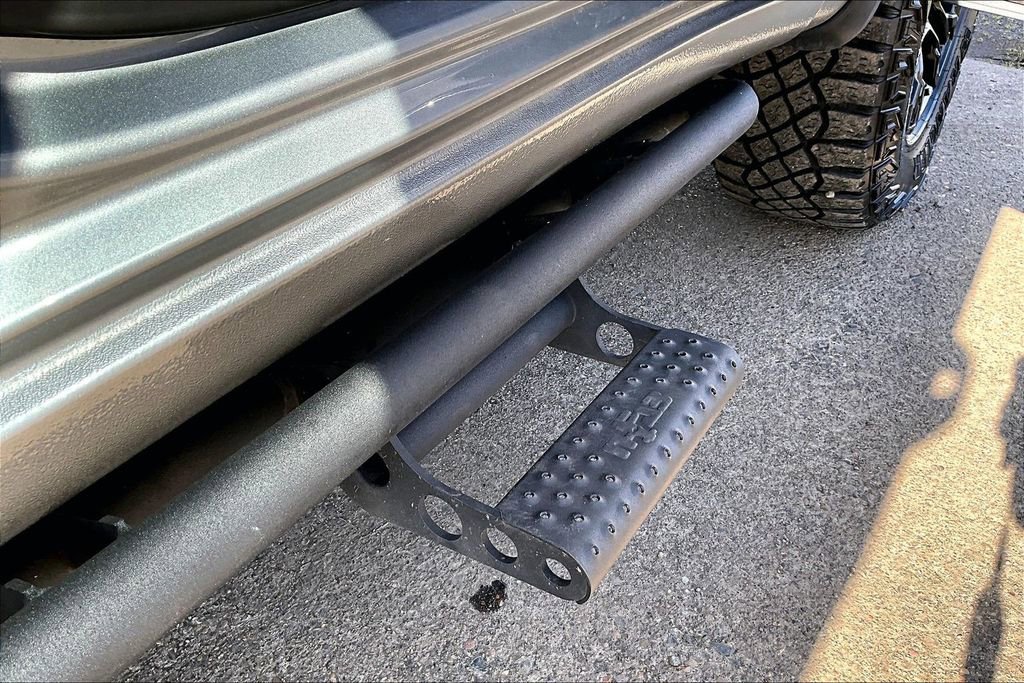 Used 2024 Chevrolet Silverado 1500 ZR2 image 38