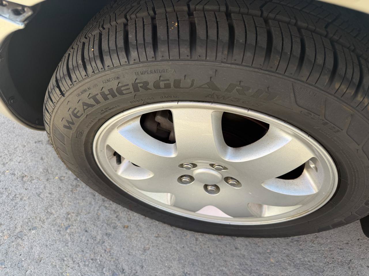 Used 2005 Chrysler PT Cruiser Touring FWD image 21