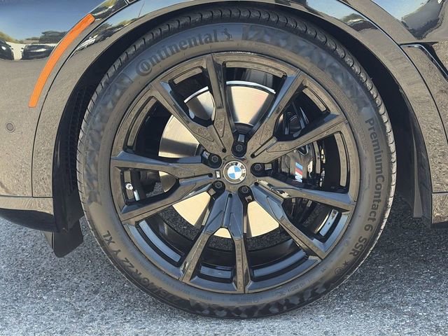Certified 2025 BMW X7 xDrive40i w/ M Sport Package image 11