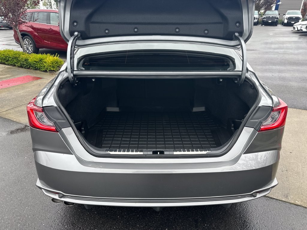Certified 2025 Toyota Camry XSE FWD image 25