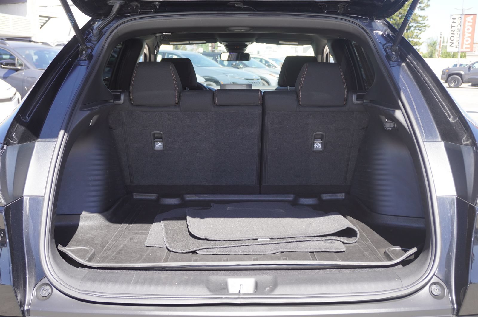 Used 2023 Honda HR-V Sport image 9