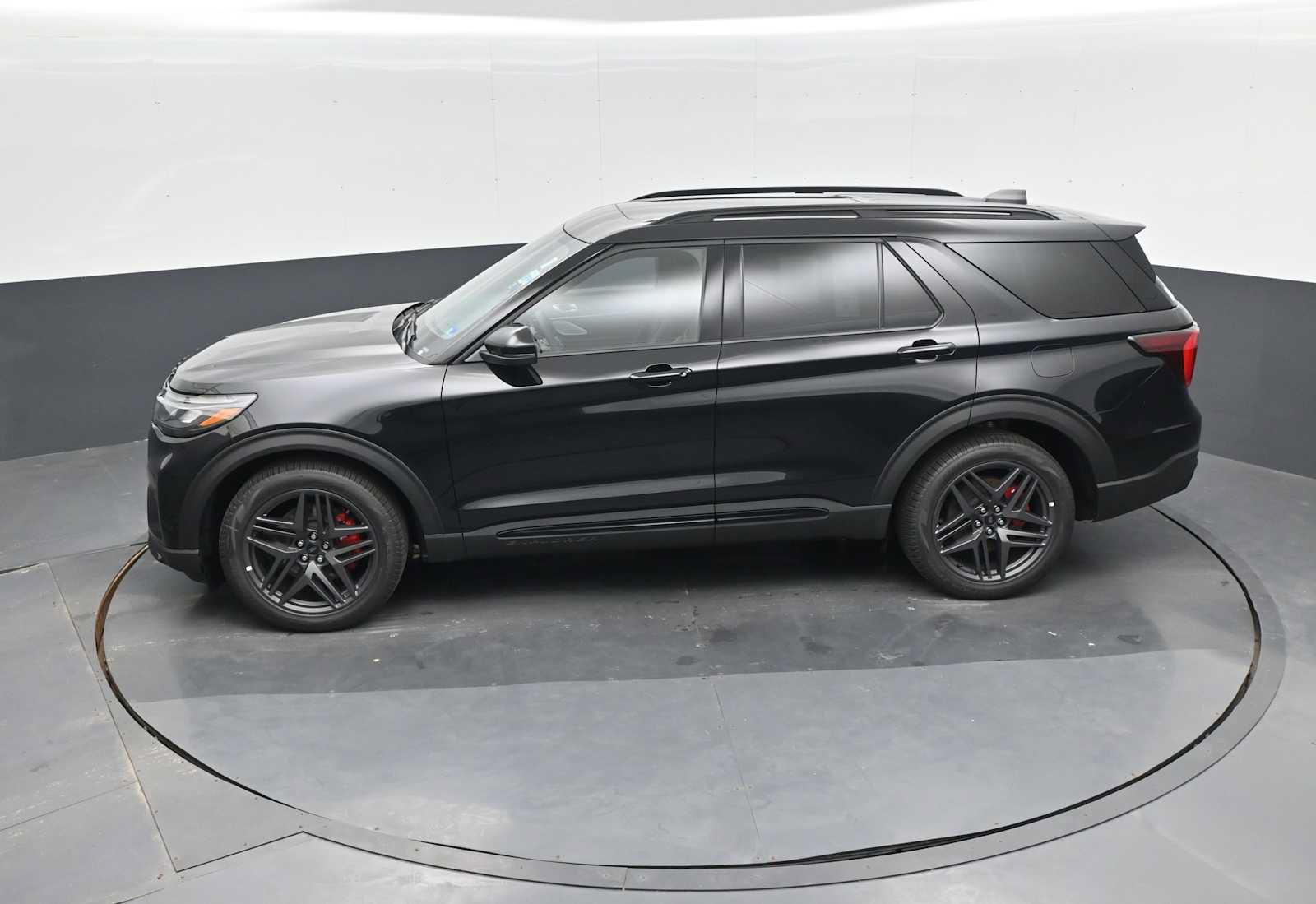 New 2026 Ford Explorer ST w/ Sun And Sound Package AWD/4WD image 24