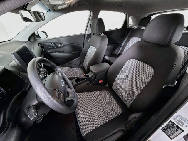 Used 2023 Hyundai Kona SE AWD/4WD image 26