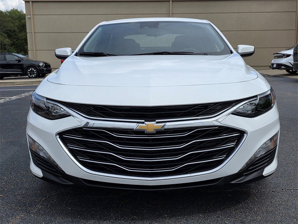 Used 2024 Chevrolet Malibu LT image 2