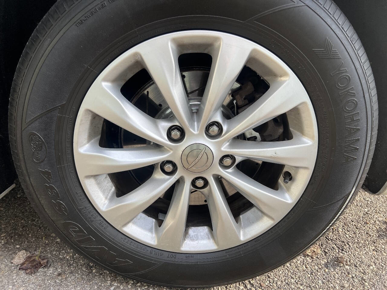 Used 2017 Chrysler Pacifica Touring-L image 14