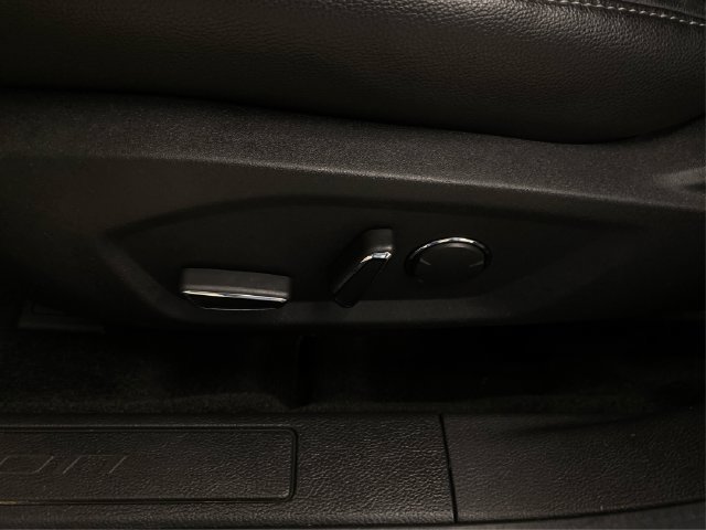 Used 2013 Ford Fusion SE FWD image 24