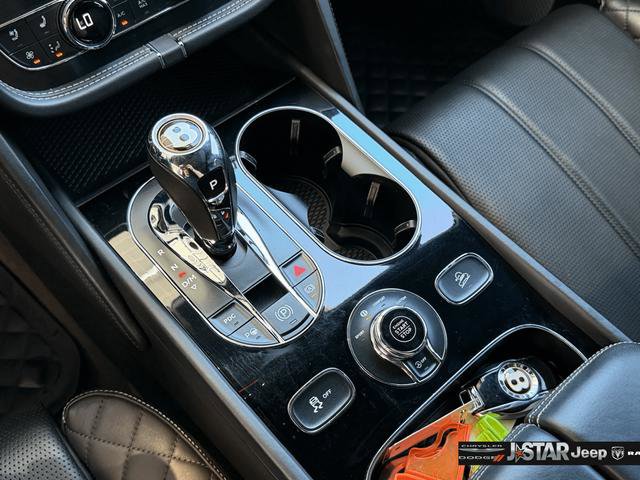 Used 2020 Bentley Bentayga AWD/4WD image 21