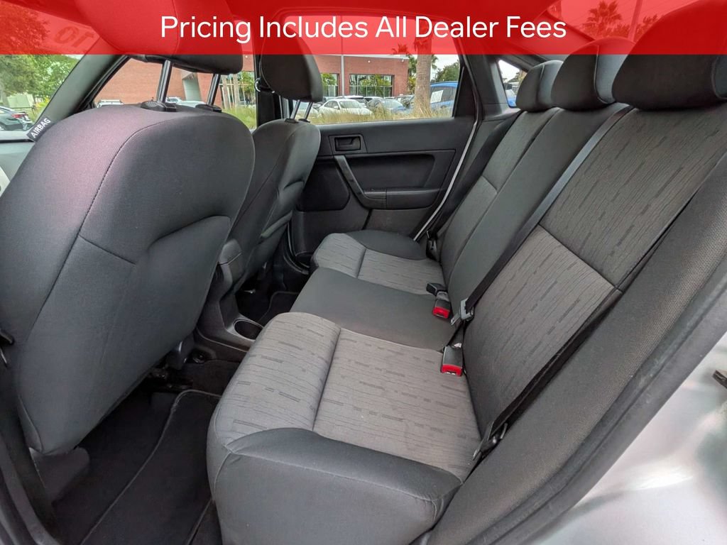 Used 2010 Ford Focus SE FWD image 13