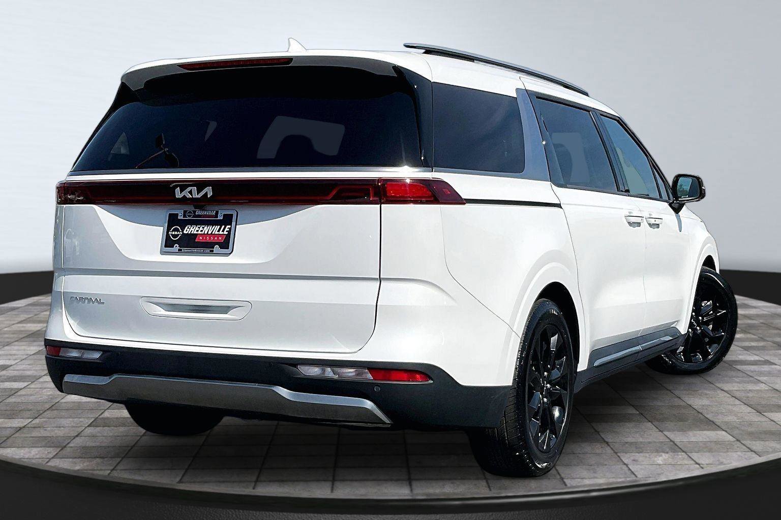 Used 2024 Kia Carnival SX Prestige FWD image 14