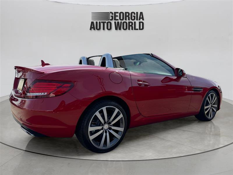 Used 2017 Mercedes-Benz SLC 300 image 12