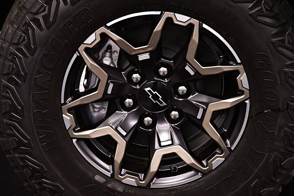 New 2026 Chevrolet Colorado ZR2 w/ Technology Package image 9