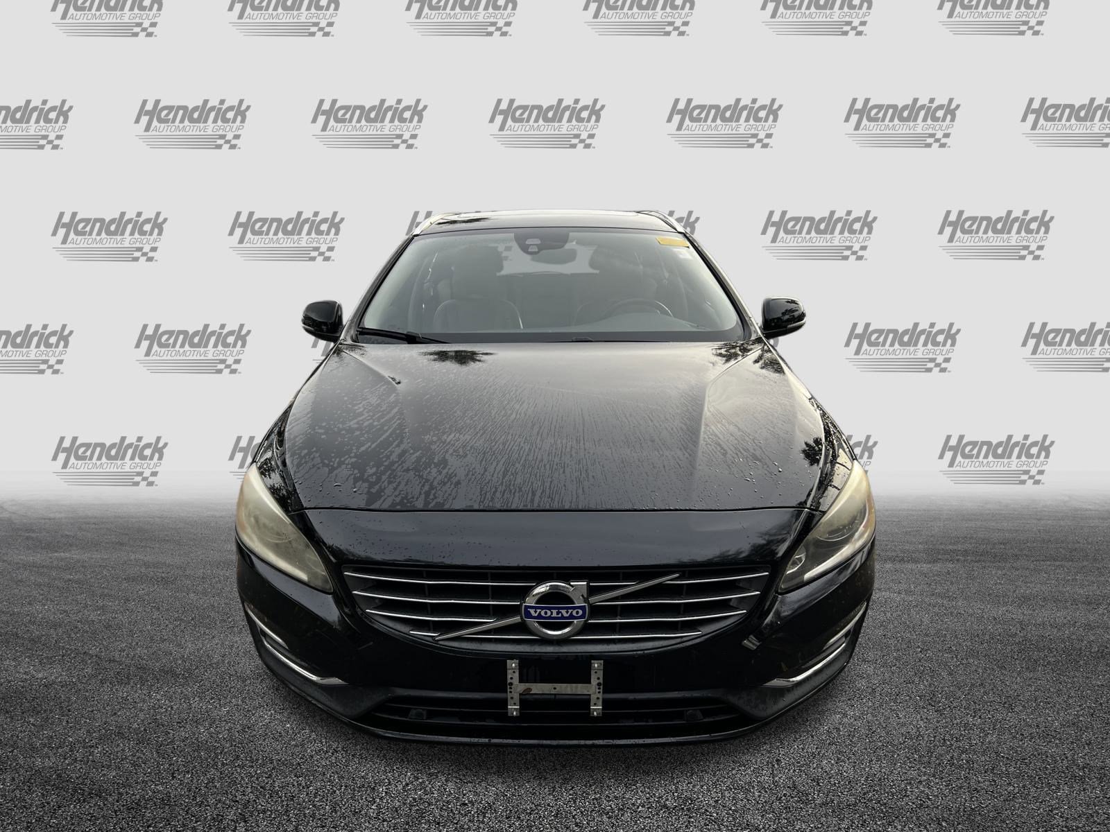 Used 2016 Volvo V60 T5 Premier w/ Convenience Package image 3