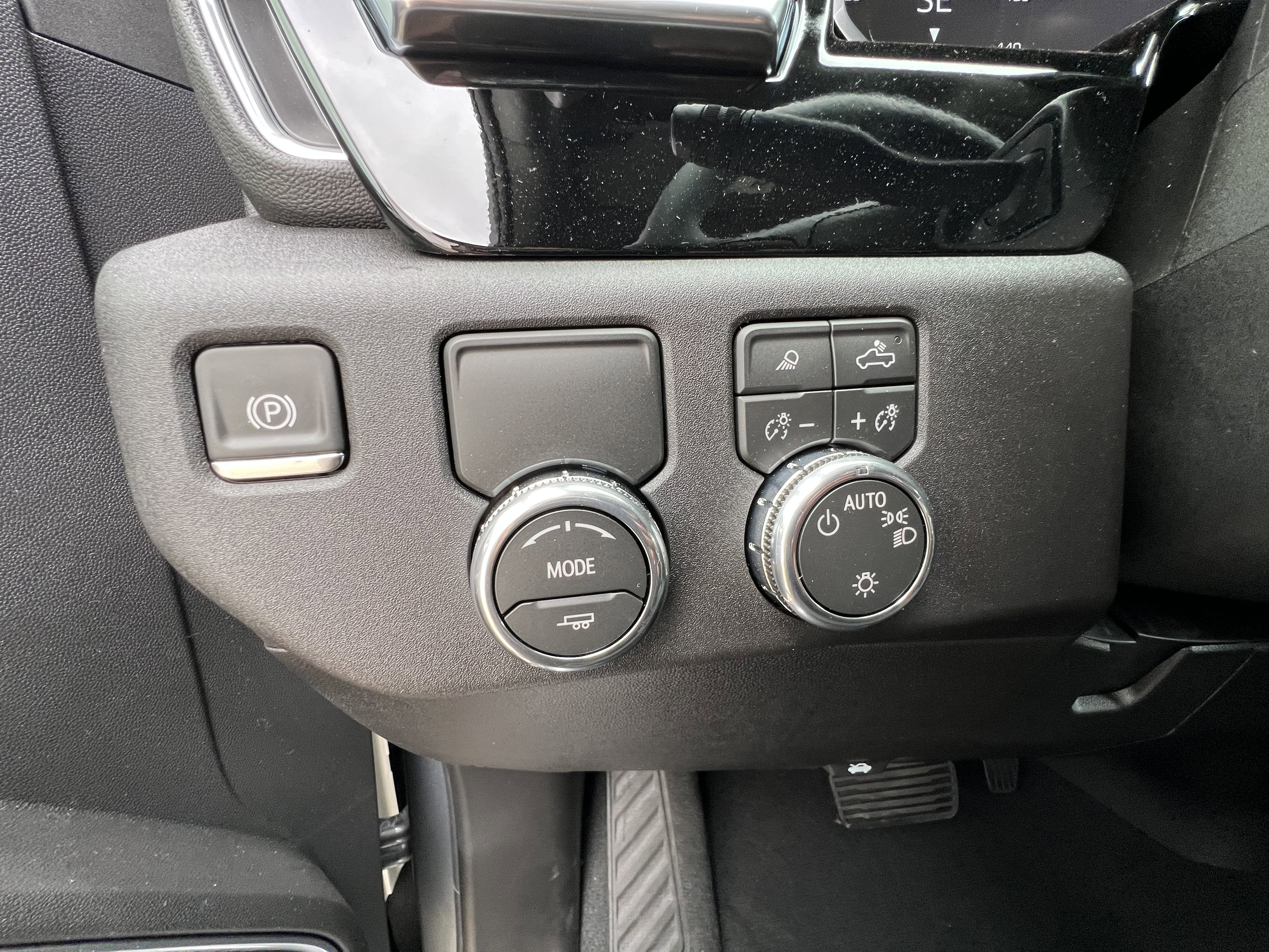 New 2026 GMC Sierra 1500 SLE w/ Preferred Package image 31