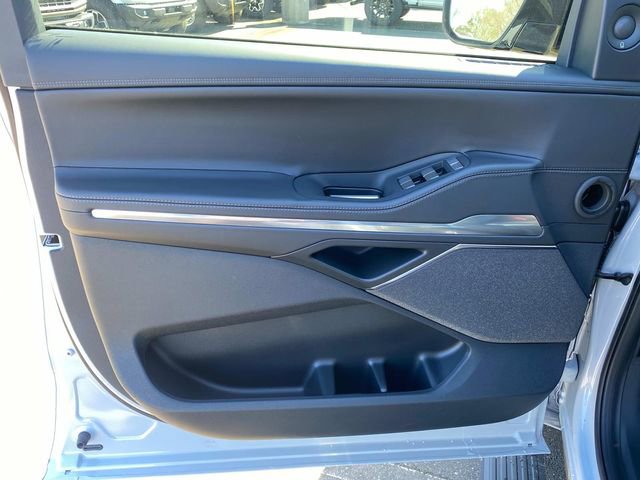 New 2026 Lincoln Navigator Reserve w/ Jet Appearance Package AWD/4WD image 11