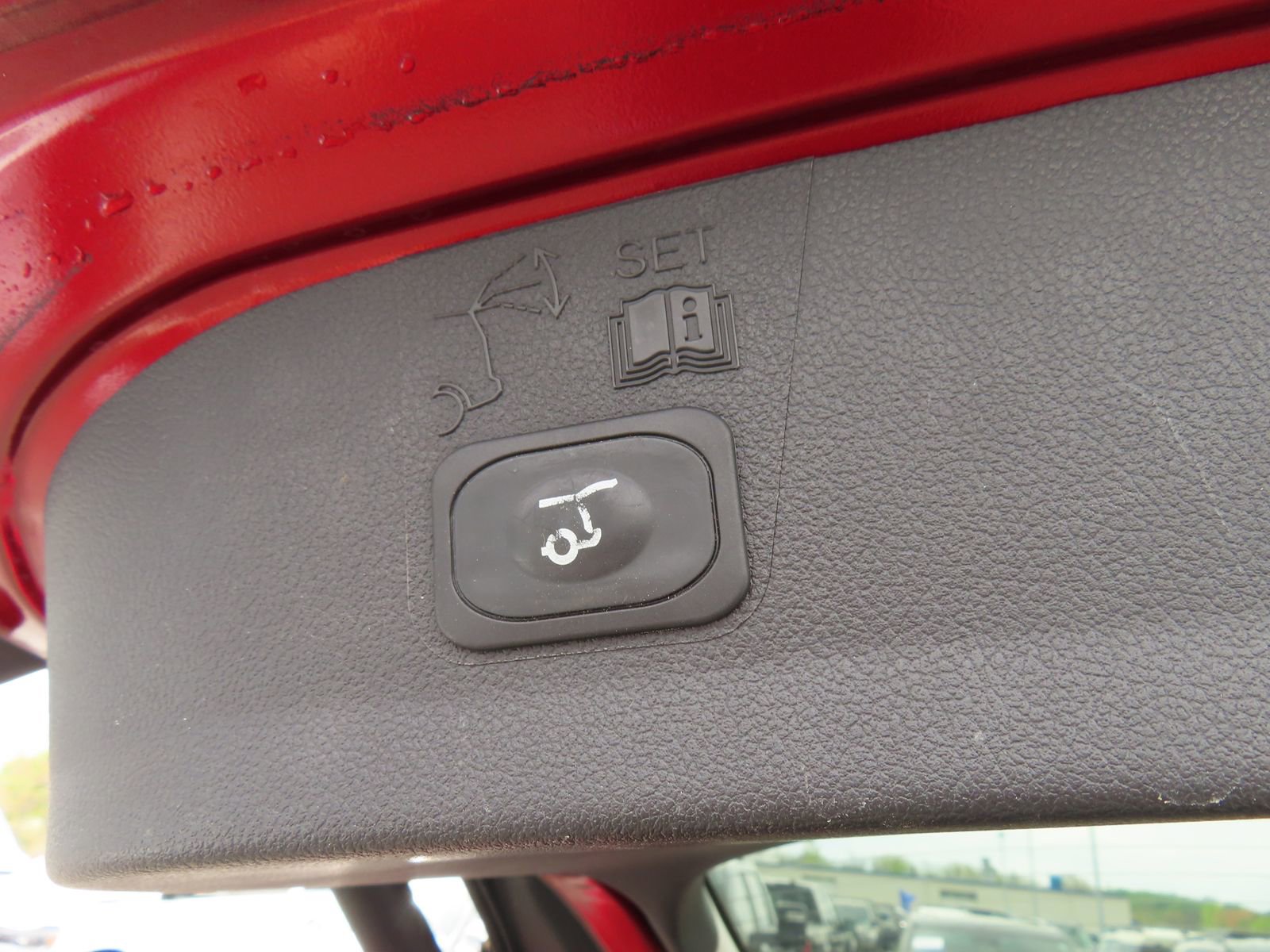 Used 2016 Ford Escape SE w/ Equipment Group 201A image 30