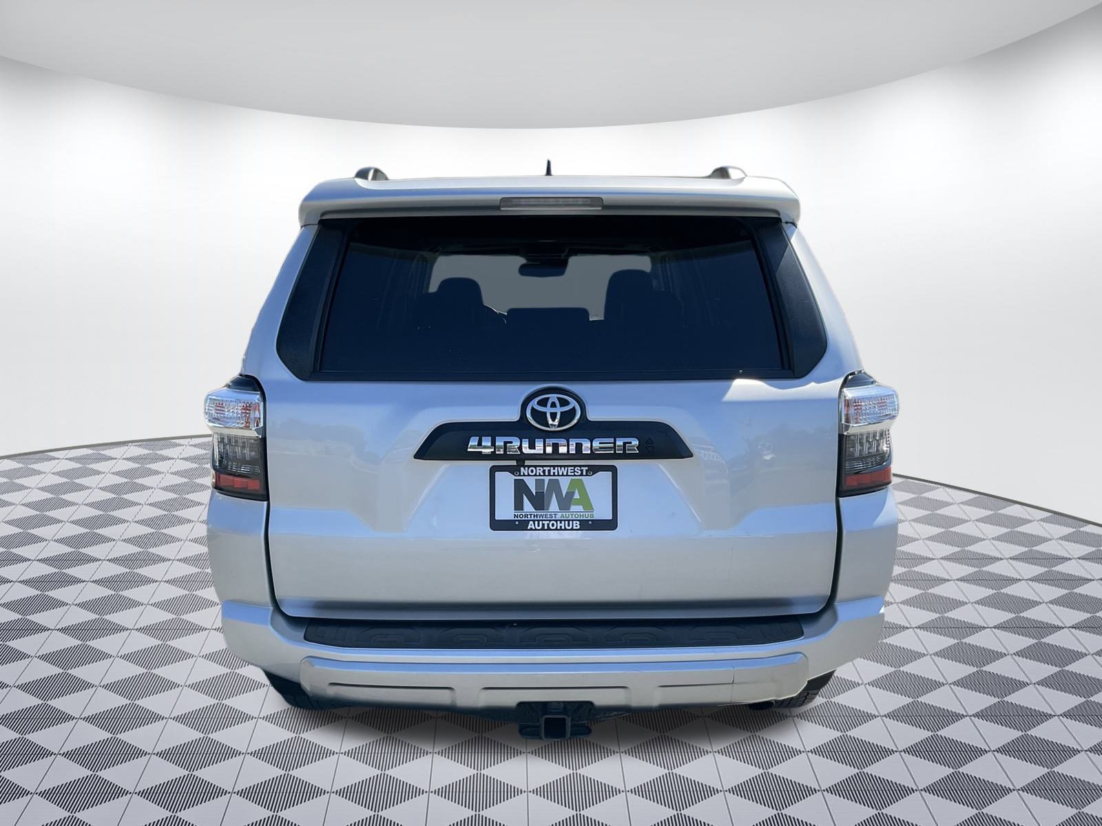 Used 2021 Toyota 4Runner TRD Off-Road Premium image 4