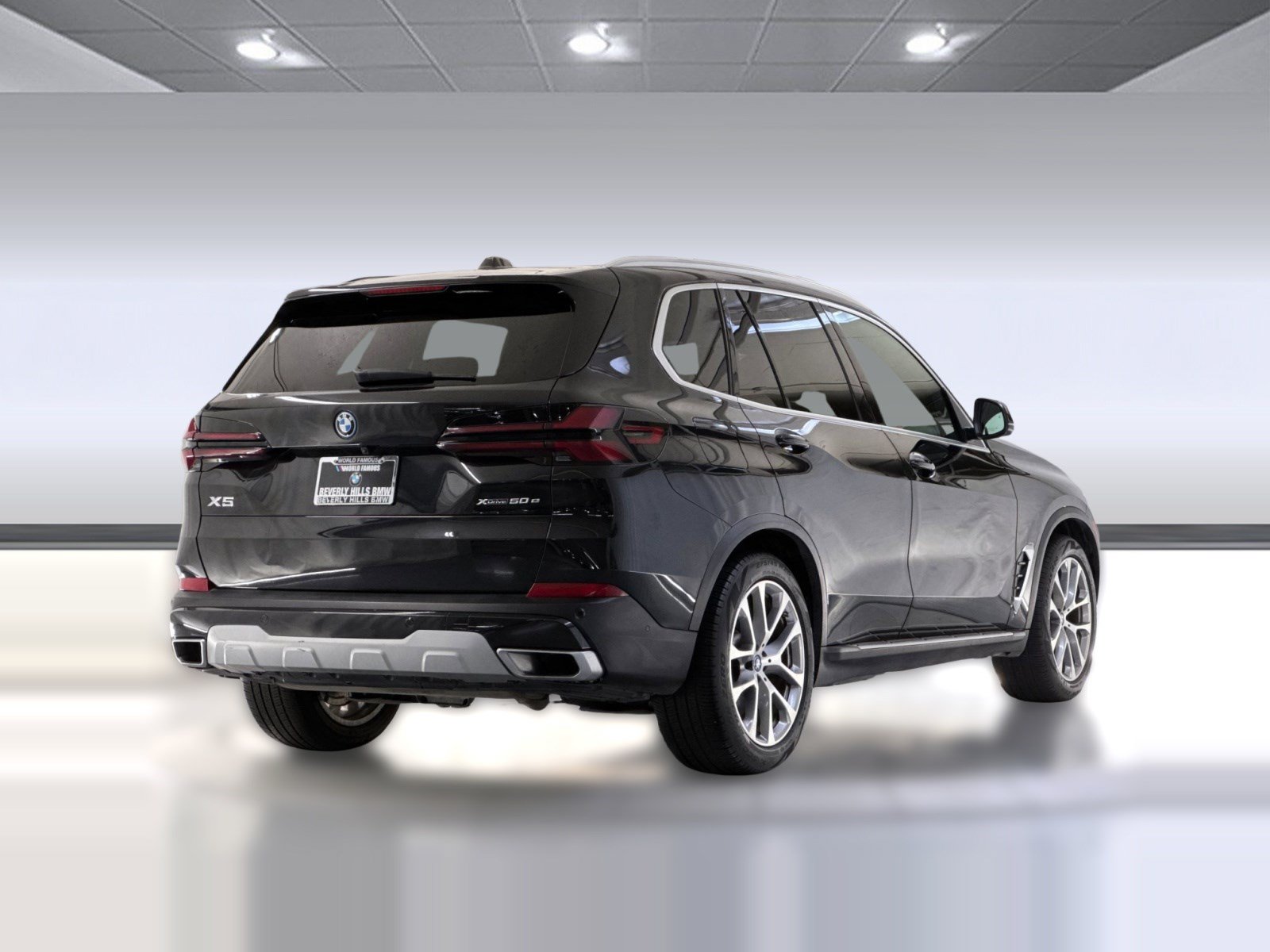 Used 2025 BMW X5 xDrive50e AWD/4WD image 8