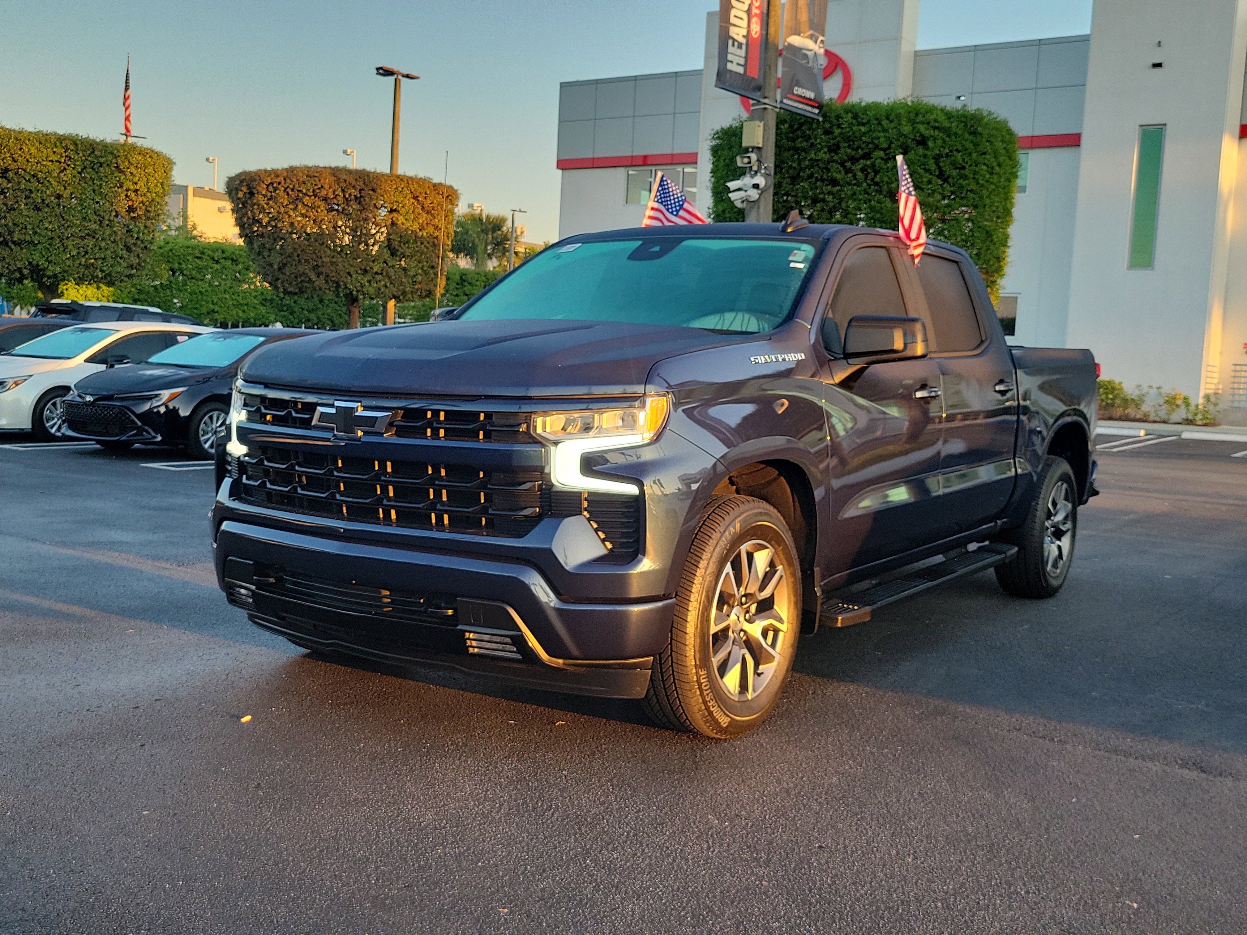 Used 2022 Chevrolet Silverado 1500 RST image 5