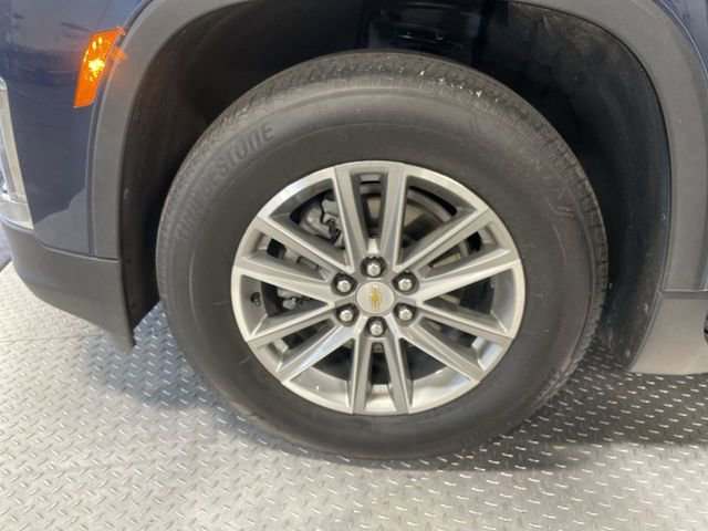 Used 2023 Chevrolet Traverse LT AWD/4WD image 10