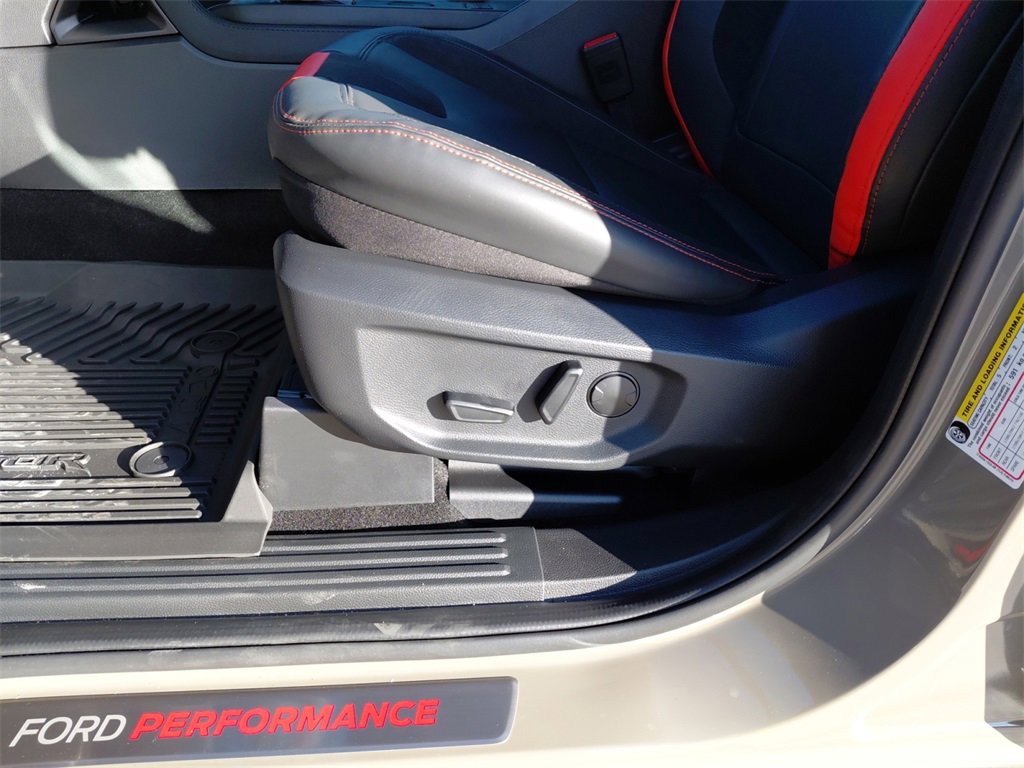 New 2025 Ford Ranger Raptor image 24