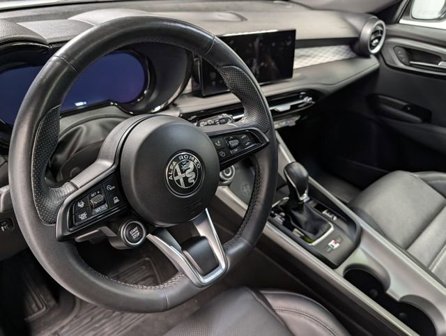 Used 2024 Alfa Romeo Tonale Ti w/ Active Assist Package image 18
