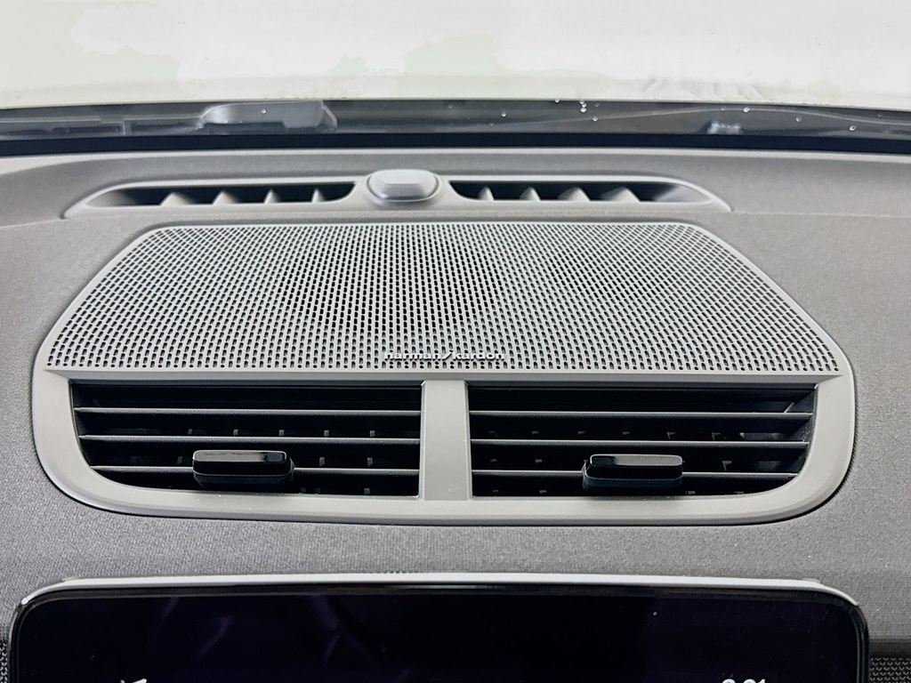 Used 2022 Polestar Polestar 2 w/ Plus Package image 18