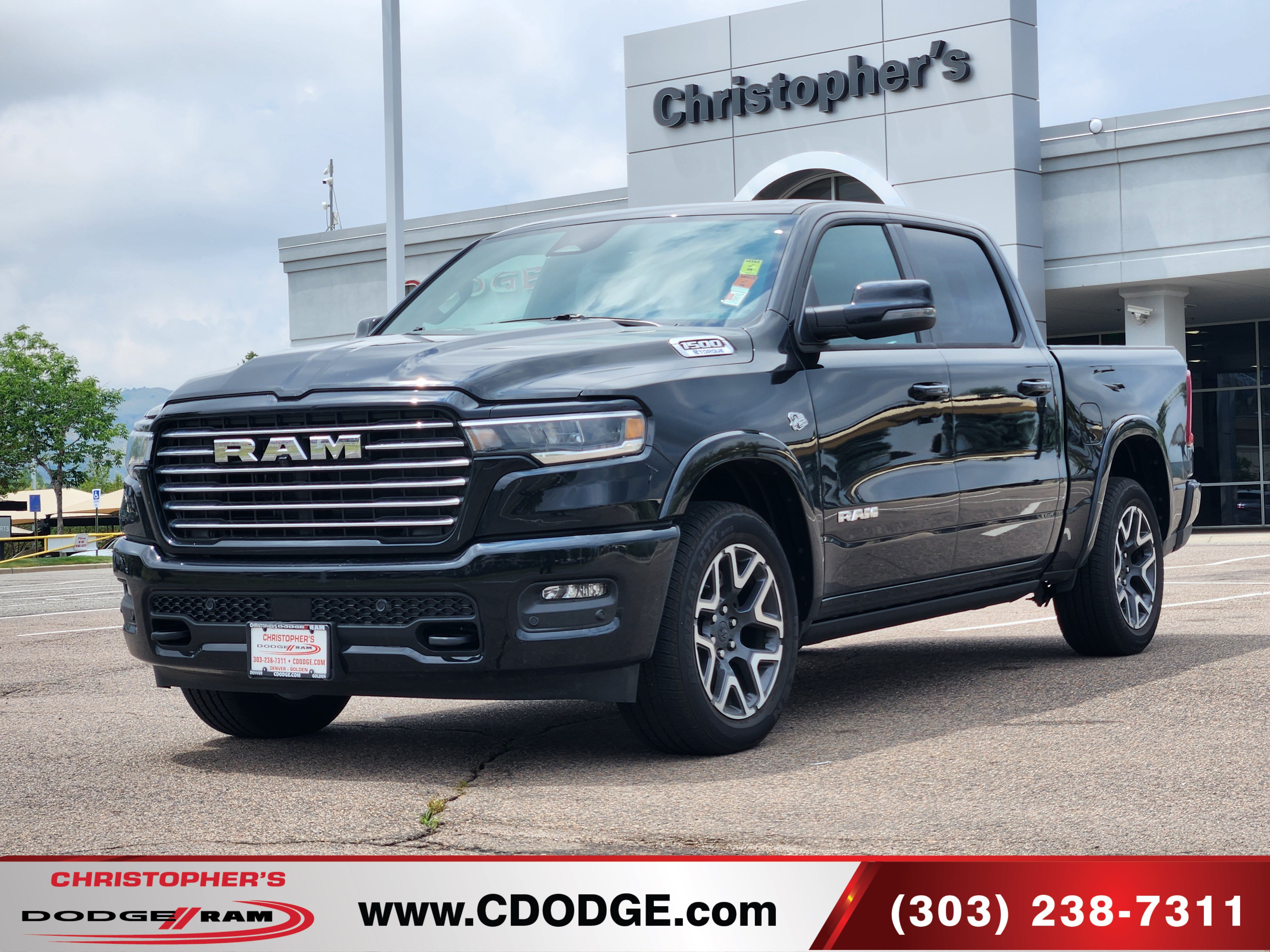 Used 2026 RAM 1500 Laramie w/ Laramie Preferred Package AWD/4WD image 7