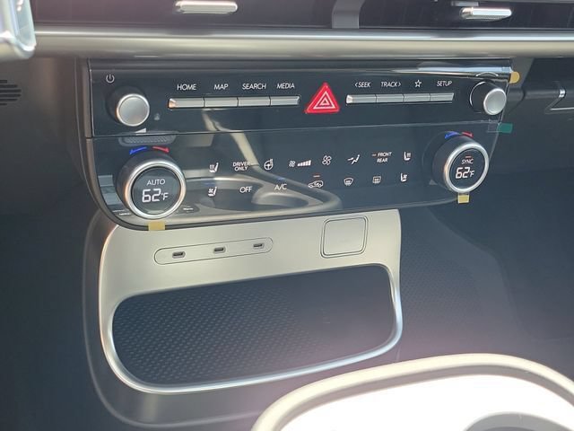 New 2026 Hyundai Ioniq 9 Limited AWD/4WD image 13