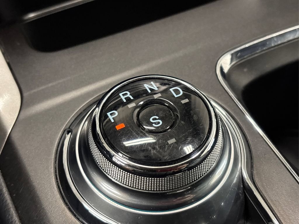 Used 2018 Ford Fusion SE w/ Fusion SE Technology Package image 30