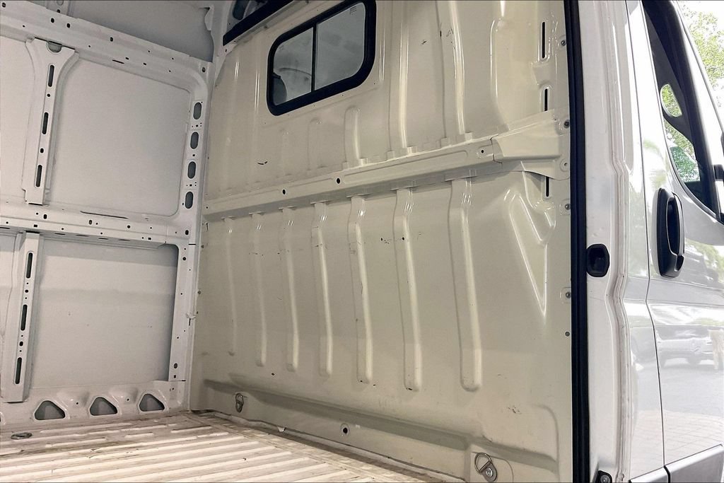 Used 2025 RAM ProMaster 3500 w/ Convenience Group FWD image 19
