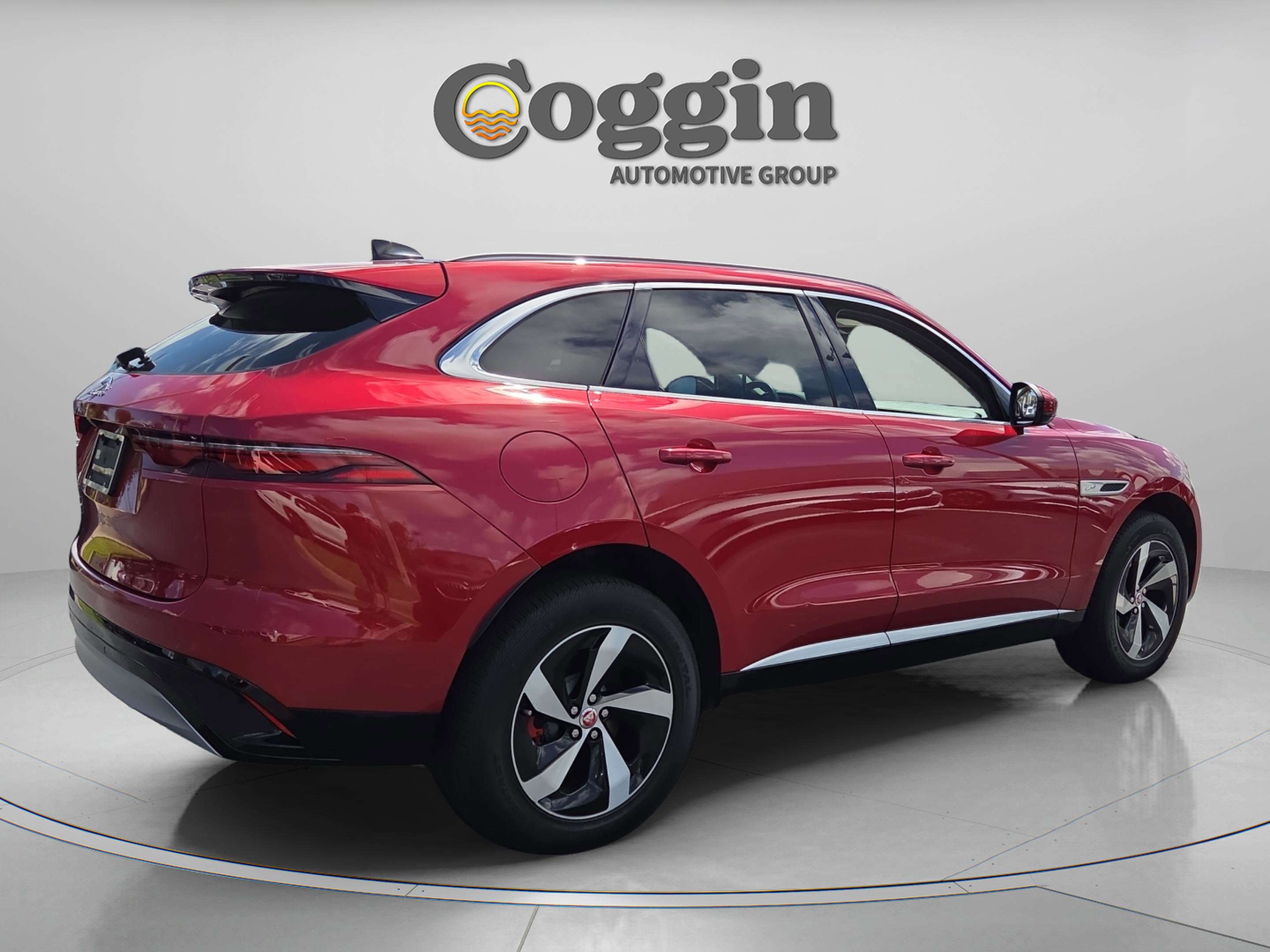Used 2022 Jaguar F-PACE S image 5