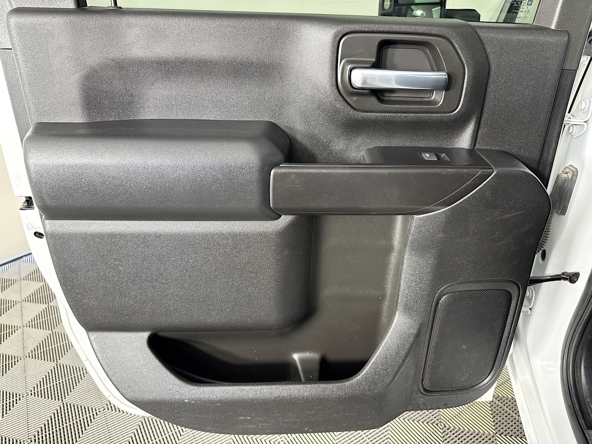 Used 2022 Chevrolet Silverado 2500 Custom w/ Custom Value Package image 23