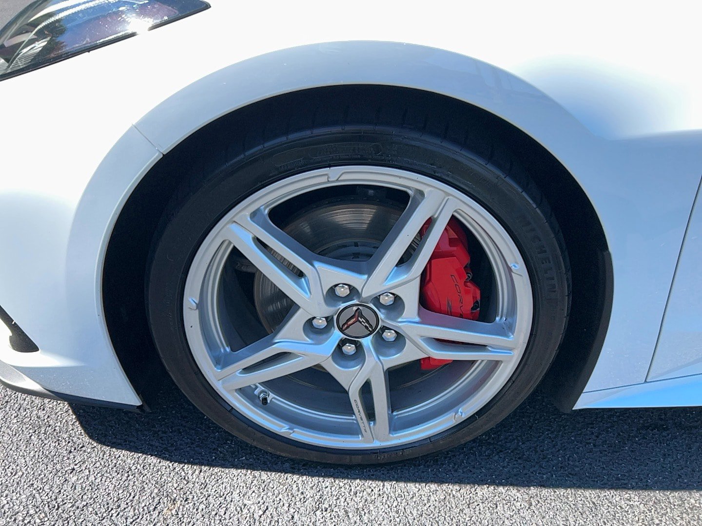 Used 2020 Chevrolet Corvette w/ 2LT Preferred Equipment Group RWD image 9