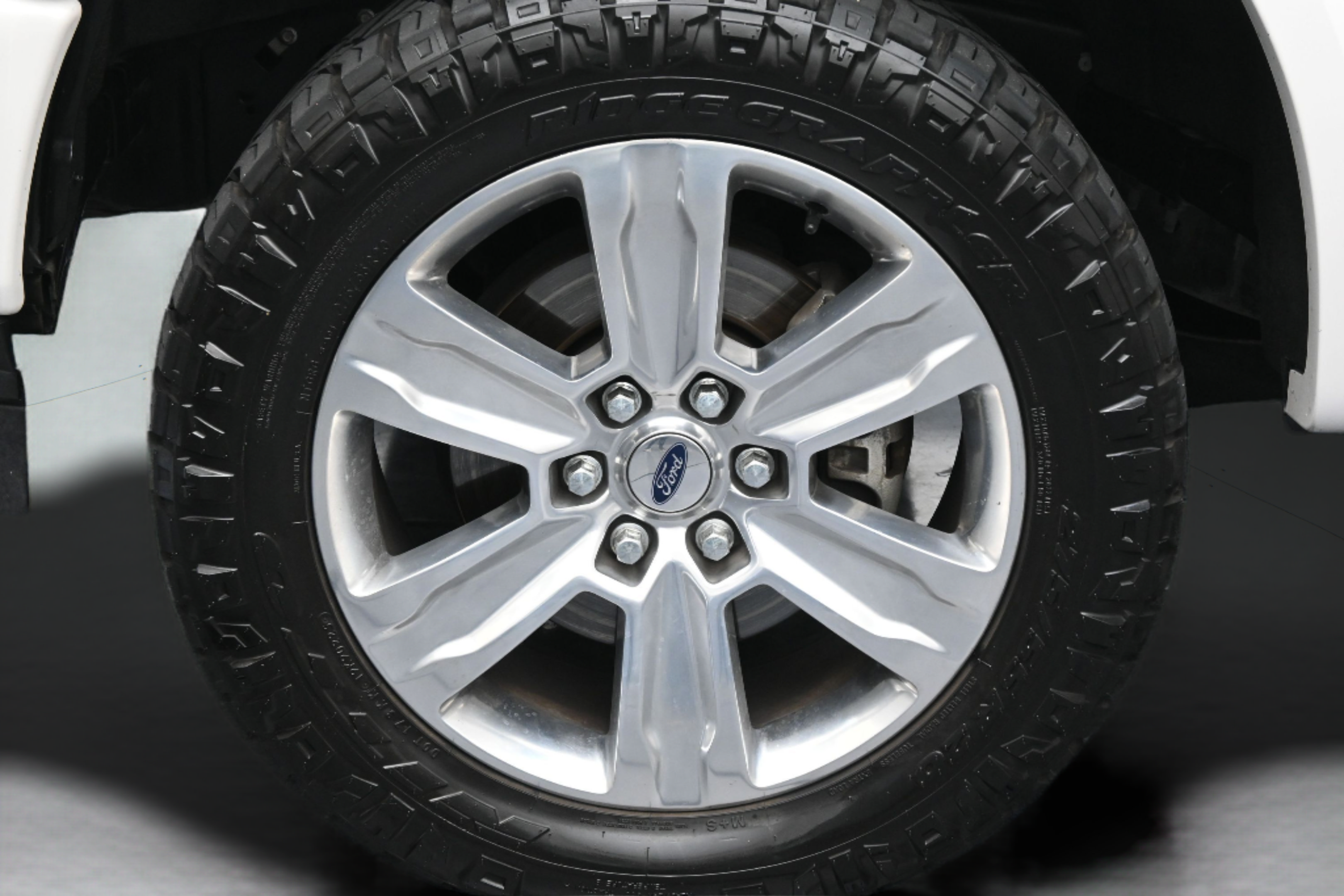 Used 2018 Ford F150 Platinum w/ Equipment Group 701A Luxury AWD/4WD image 10