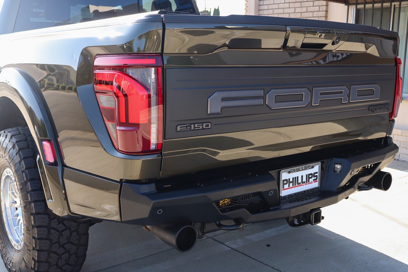 Used 2025 Ford F150 Raptor AWD/4WD image 15