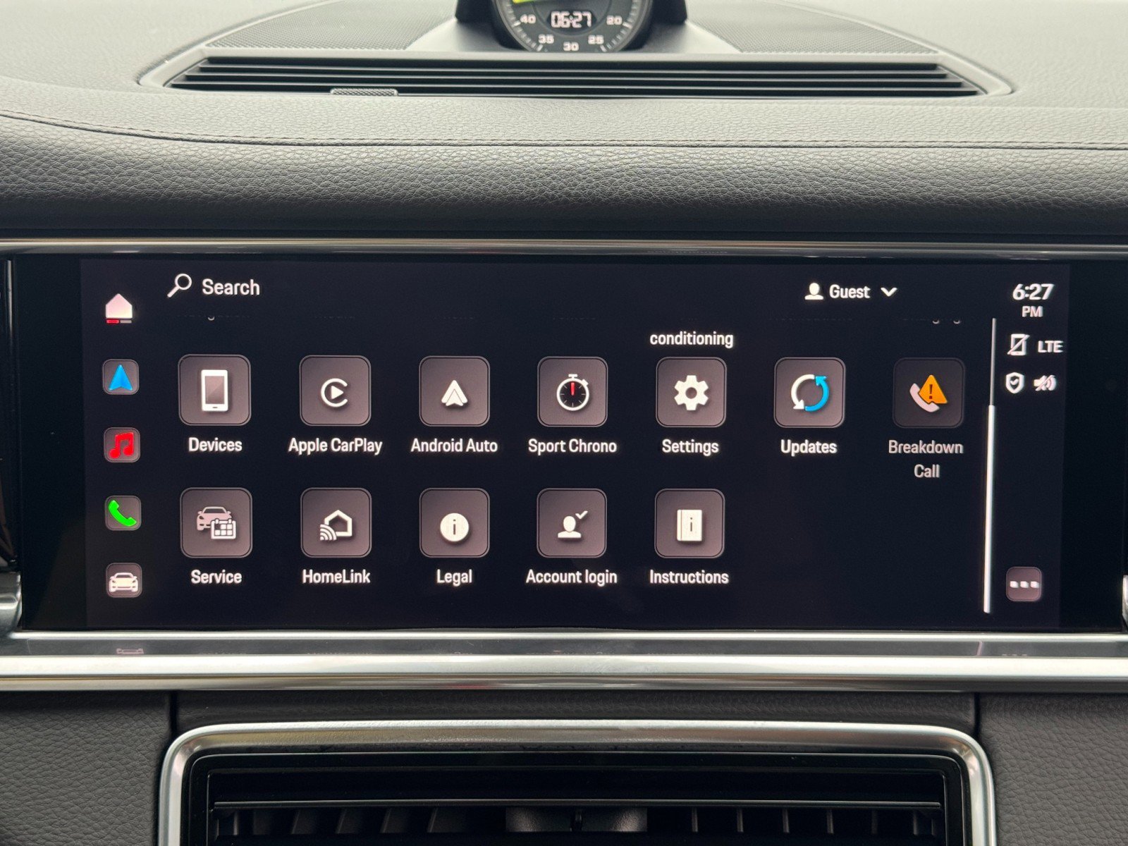 Used 2022 Porsche Panamera 4 AWD/4WD image 28