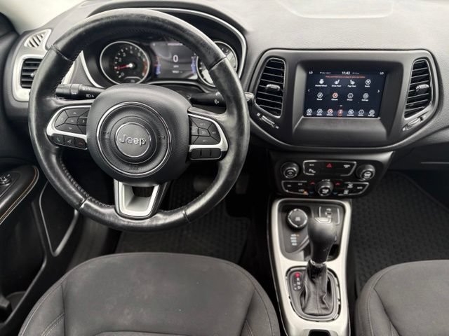Used 2018 Jeep Compass Sport w/ Tech Group AWD/4WD image 3