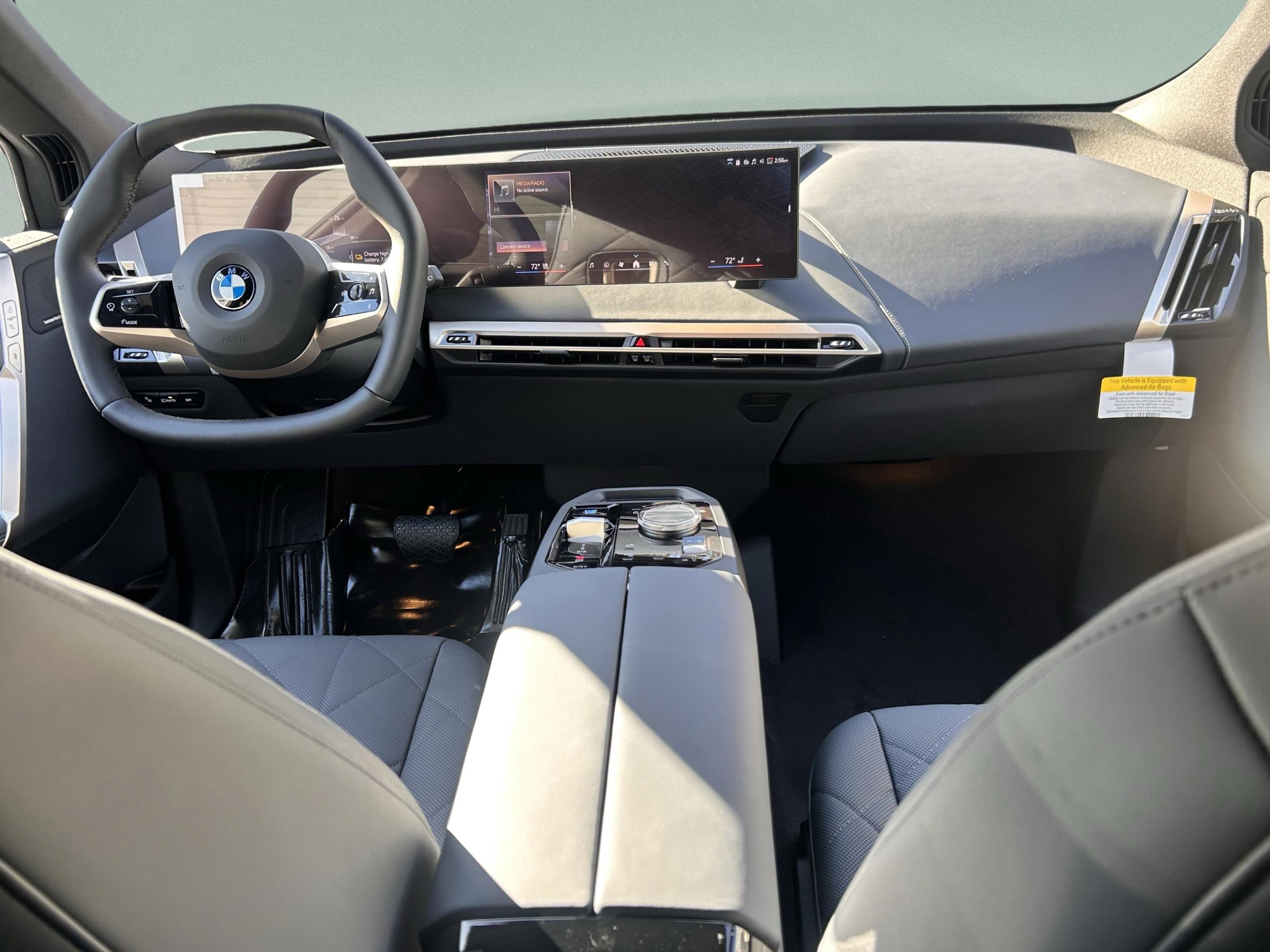 New 2026 BMW iX xDrive45 image 8