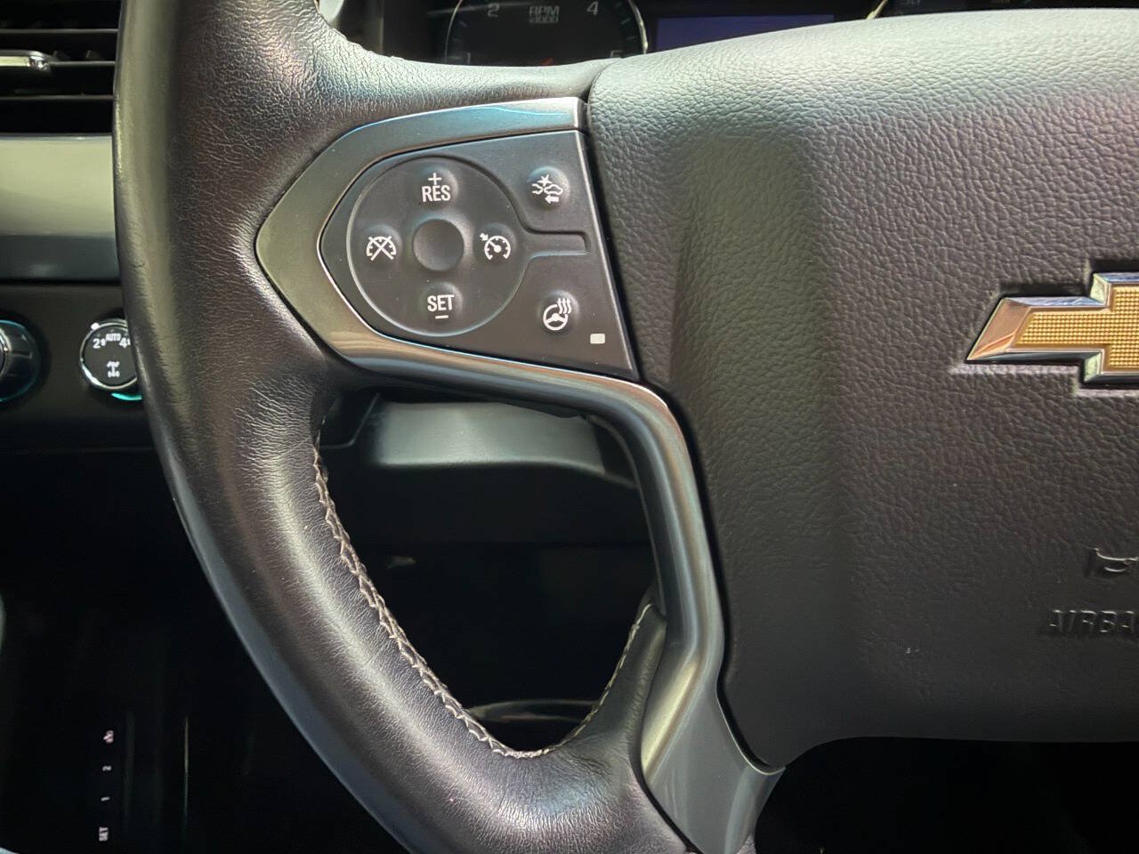 Used 2018 Chevrolet Tahoe LT AWD/4WD image 24