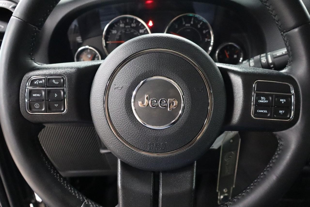 Used 2018 Jeep Wrangler Sport w/ Connectivity Group AWD/4WD image 12