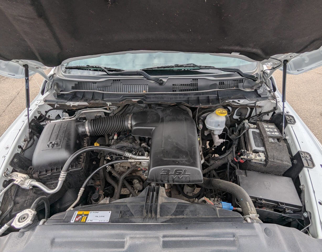 Used 2021 RAM 1500 Classic Warlock AWD/4WD image 27
