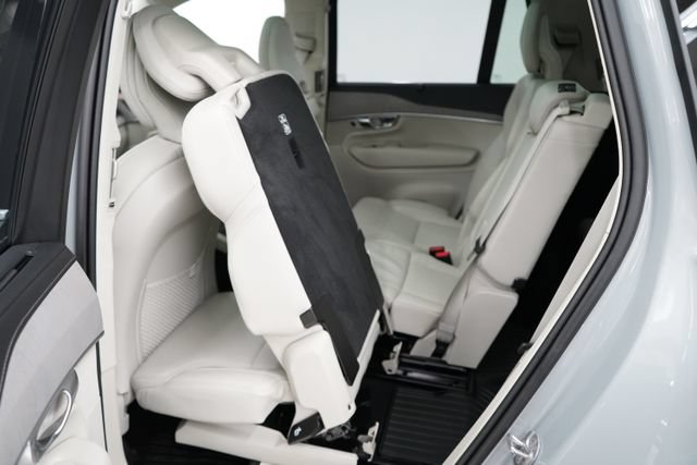 Used 2025 Volvo XC90 B6 Ultra w/ Lounge Package AWD/4WD image 48