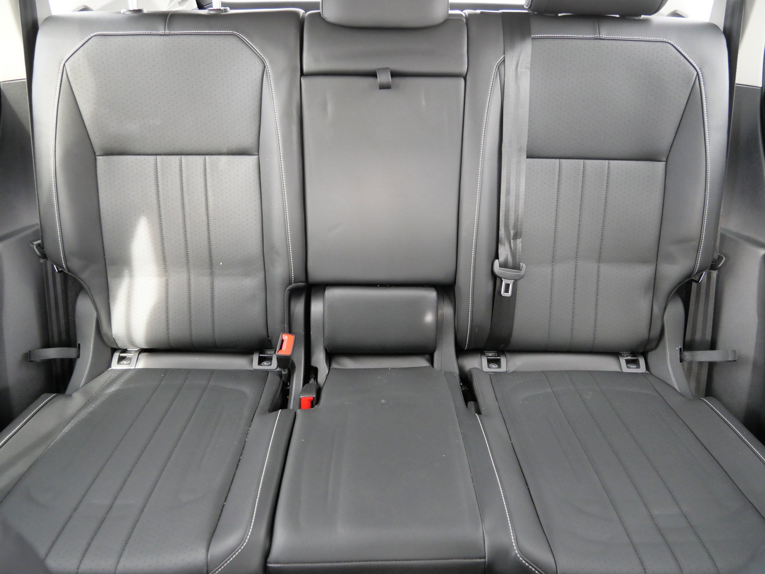 Certified 2022 Volkswagen Tiguan SE image 13