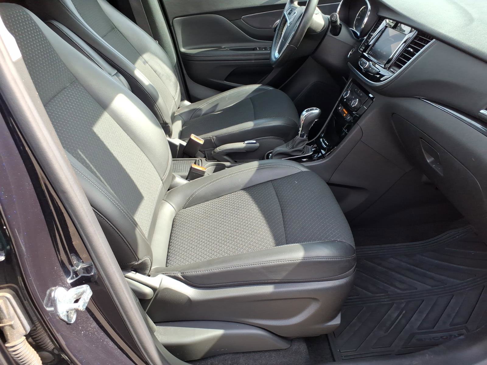 Used 2022 Buick Encore Preferred w/ Safety Package AWD/4WD image 9