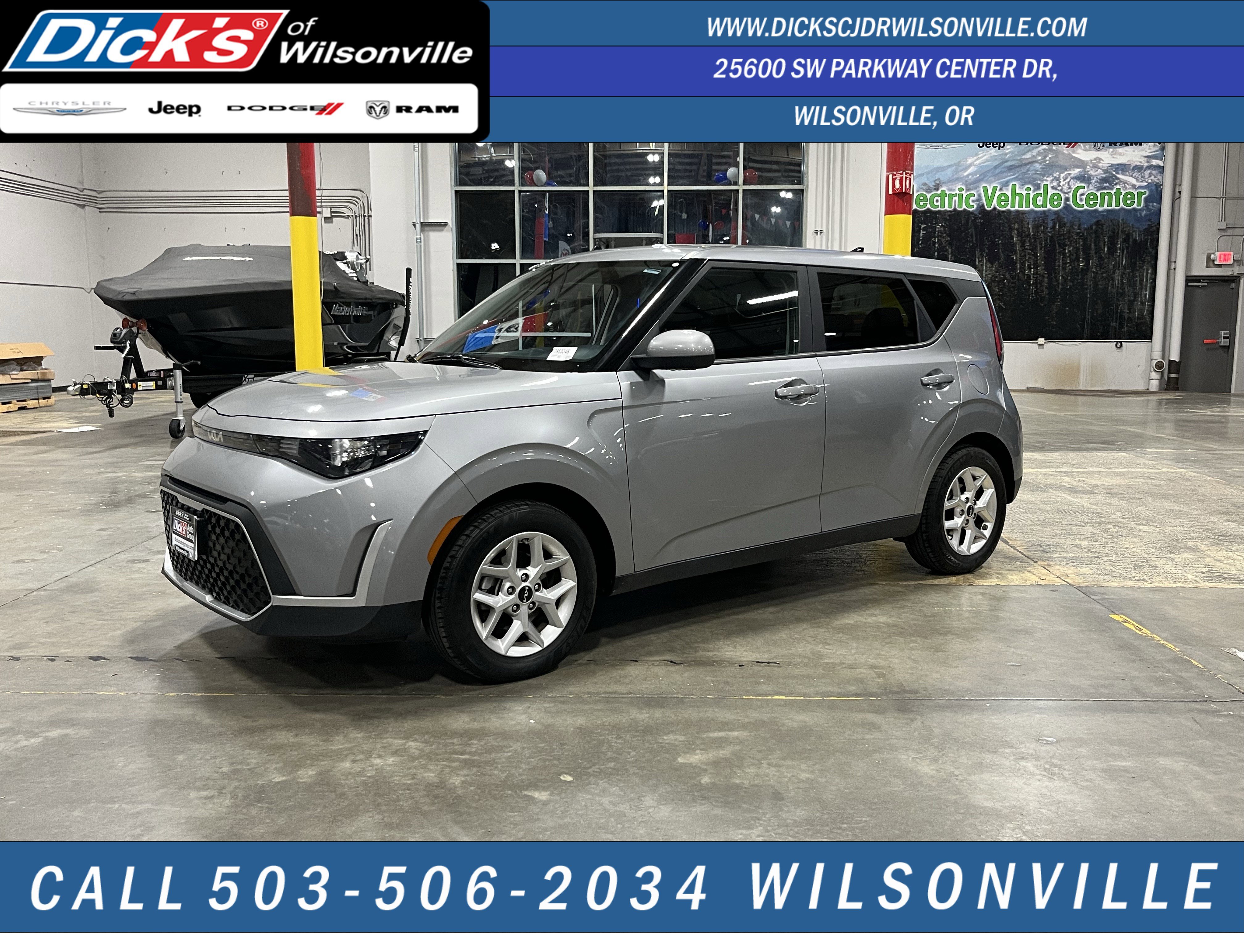 Used 2023 Kia Soul LX w/ Option Group 015
